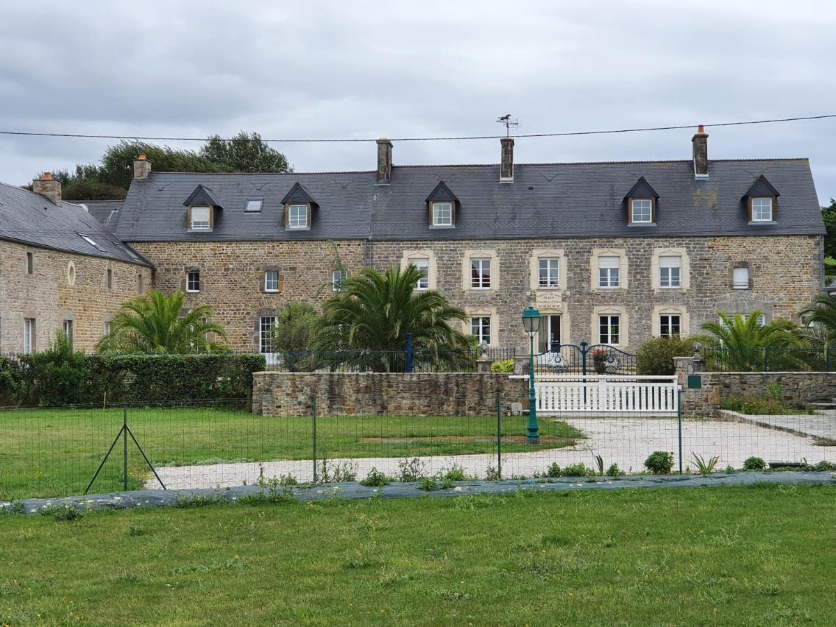 Chambres Du Logis De La Mare Du Parc Surtainville Exteriör bild